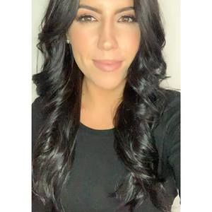 Meet your Posher, Stefanie